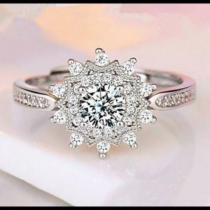 925 Silver Snowflake Ring. Adjustable size